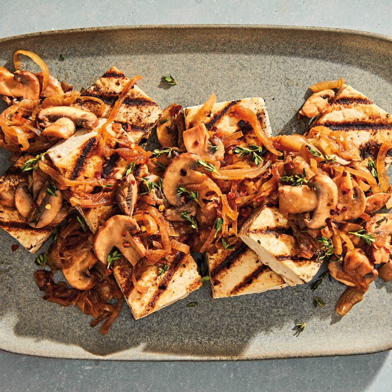 Grilled tofu steaks with onions and mushrooms
