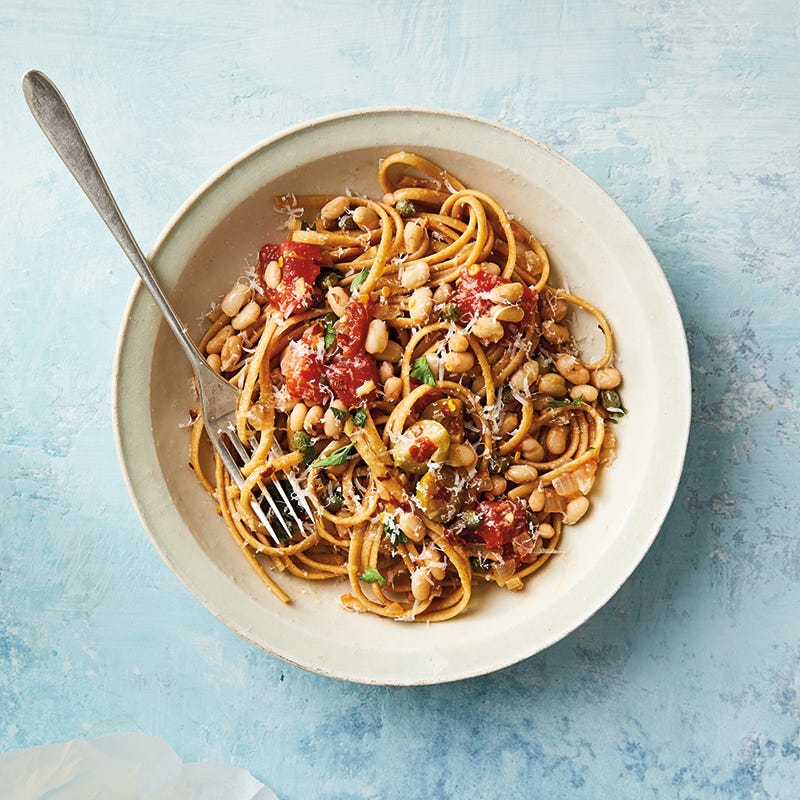 Linguine with White Bean Puttanesca