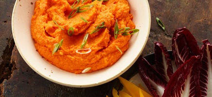 Spicy sriracha-sesame carrot dip