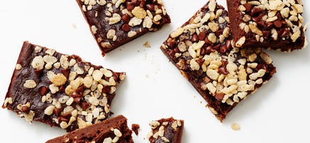 Fudgy chocolate cake