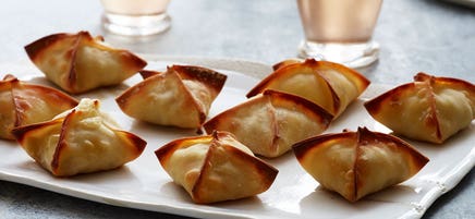 Cheesy artichoke purses