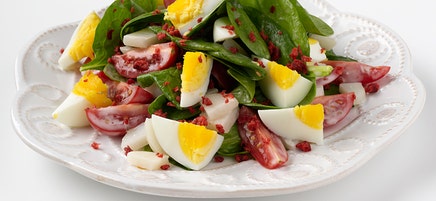 Spinach Salad with Egg, Blue Cheese & Bacon