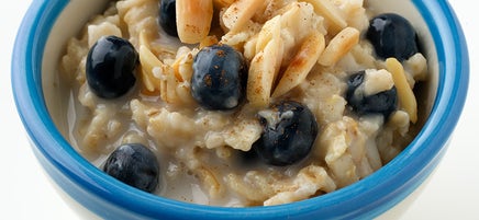 Blueberry-almond oatmeal