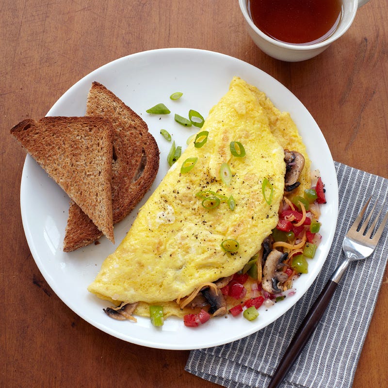 Veggie Omelet with Toast