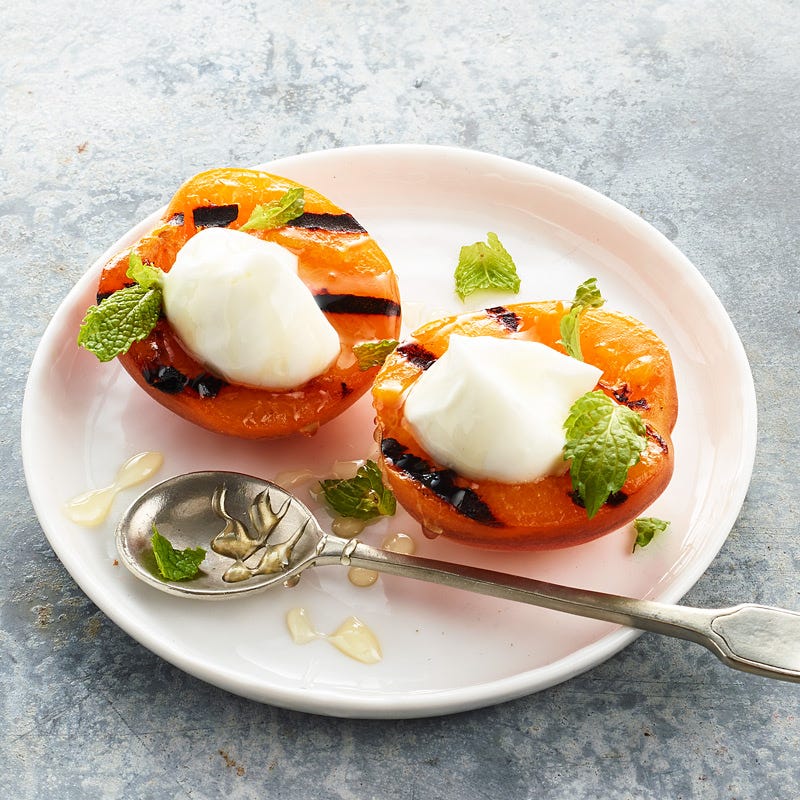 Grilled Apricot with Yogurt and Honey