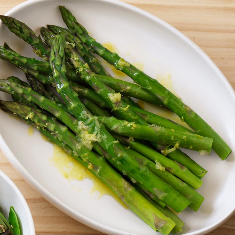 Photo of Lemon & garlic steamed asparagus by WW