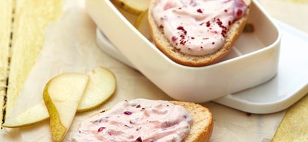Tartines de confiture de cerises au chocolat