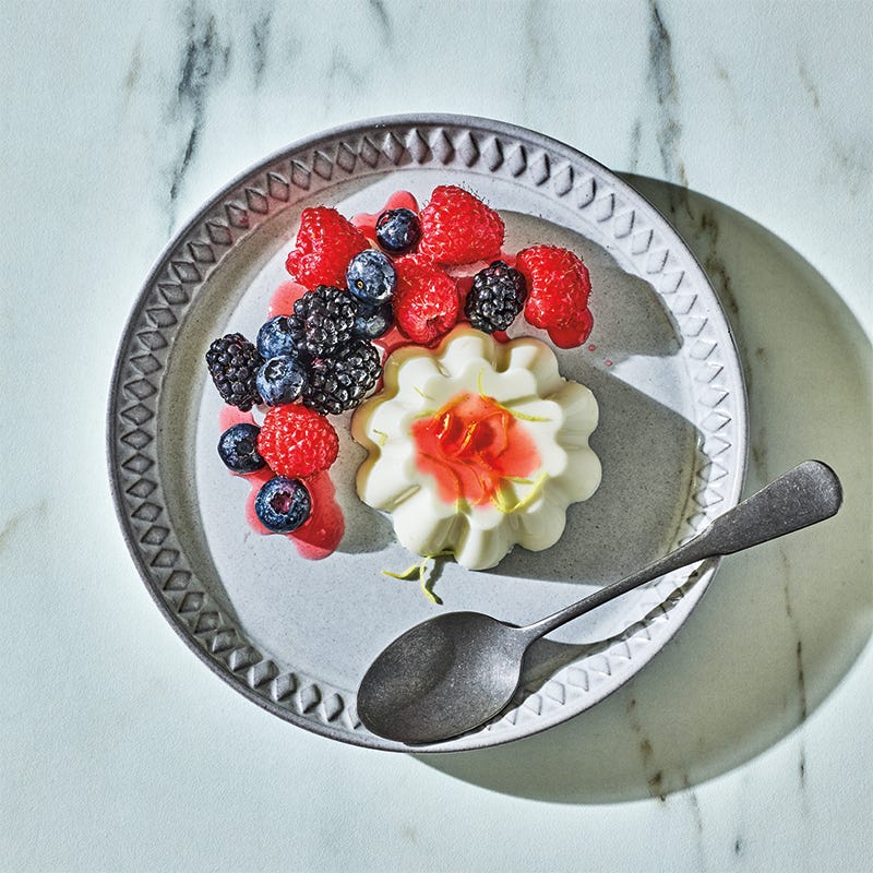 Pana cotta with berries