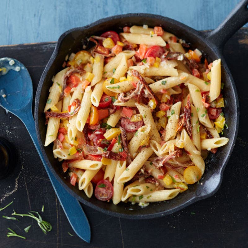 Penne mit Paprika-Estragon-Sauce