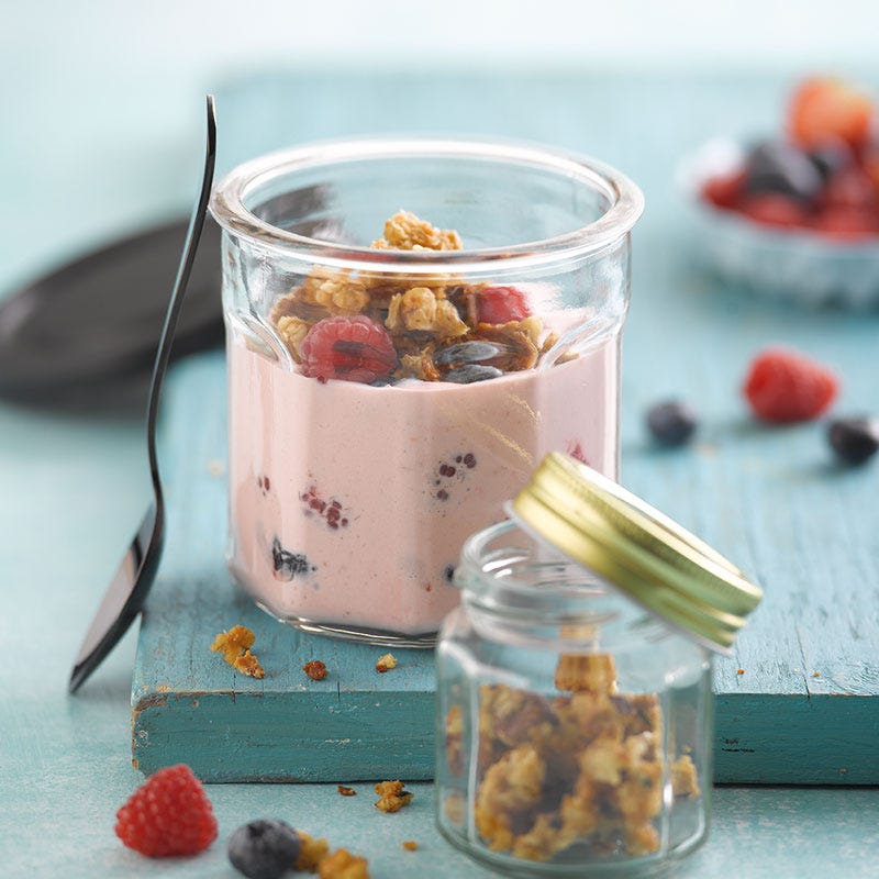 Beerenjoghurt mit Granola