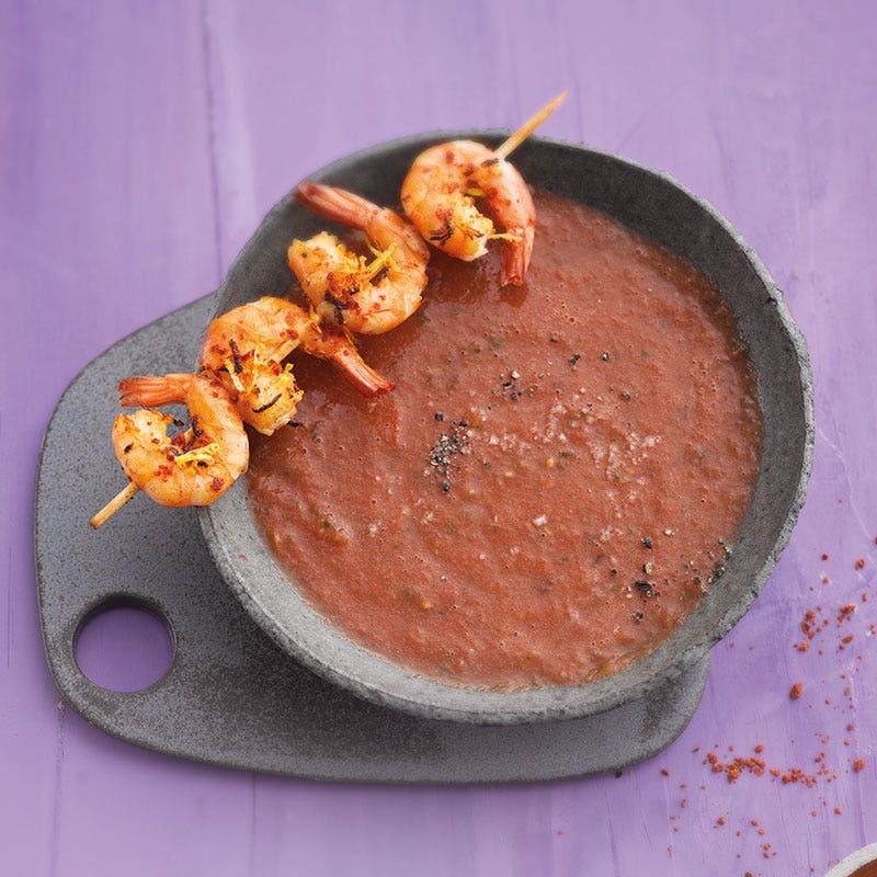 Melonen-Gazpacho mit Crevettenspiessen