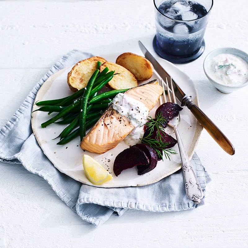 Airfryer crispy salmon with roasted beetroot and tartare sauce