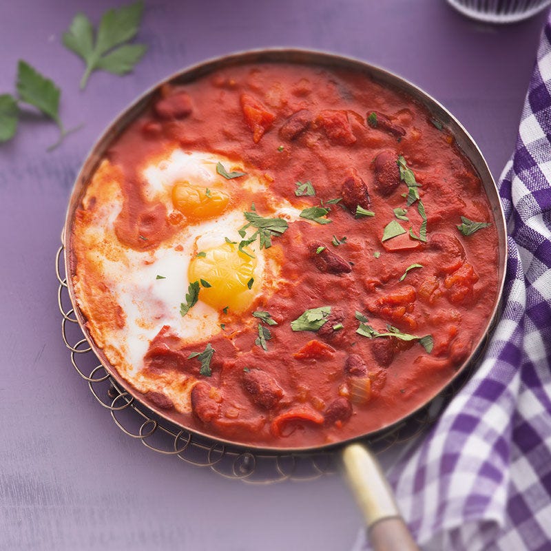 Pochierte Eier in scharfer Tomatensauce