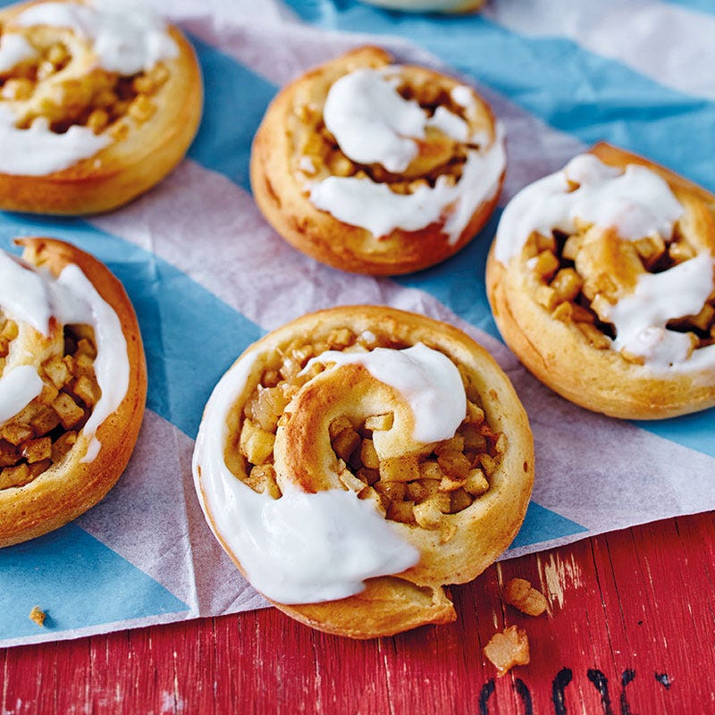 Apple-Cinnamon-Rolls