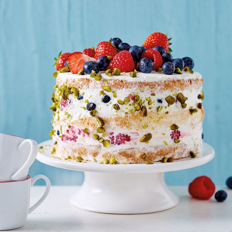 Naked Cake mit Beeren