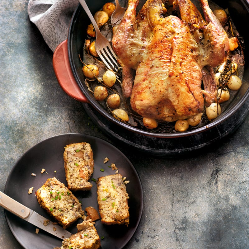 Photo de/du Pintade rôtie et sa farce à la mousseline de champignons par WW