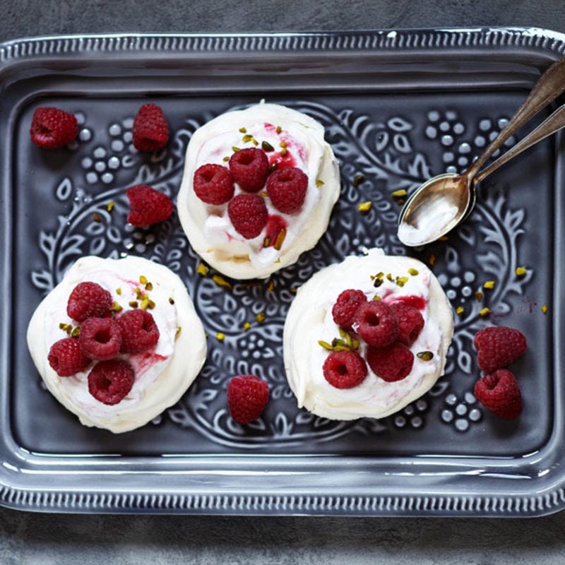 Meringue mit Himbeercreme
