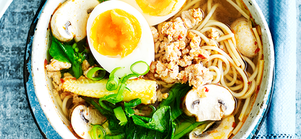 Chicken and vegetable ramen noodle soup