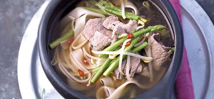 Soupe de nouilles vietnamienne (pho bo)