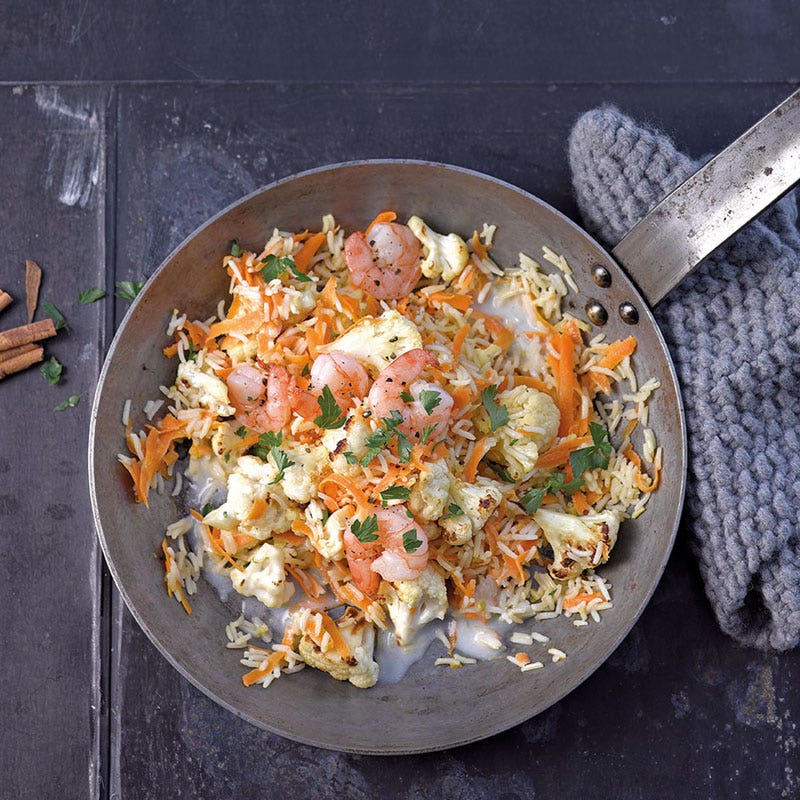 Biryani-Reis mit gebratenen Crevetten