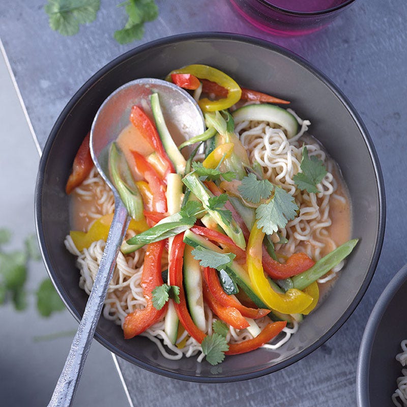 Schnelles Thai-Curry mit Mie-Nudeln