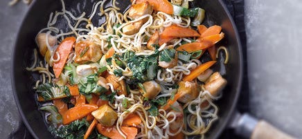 Nouilles mie sautées au poulet