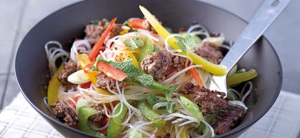 Glasnudelsalat mit Limettendressing