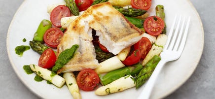 Zanderfilet mit Spargel und Salsa verde