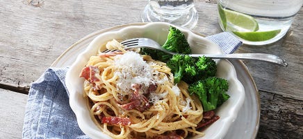 Pasta carbonara med kalkonbacon