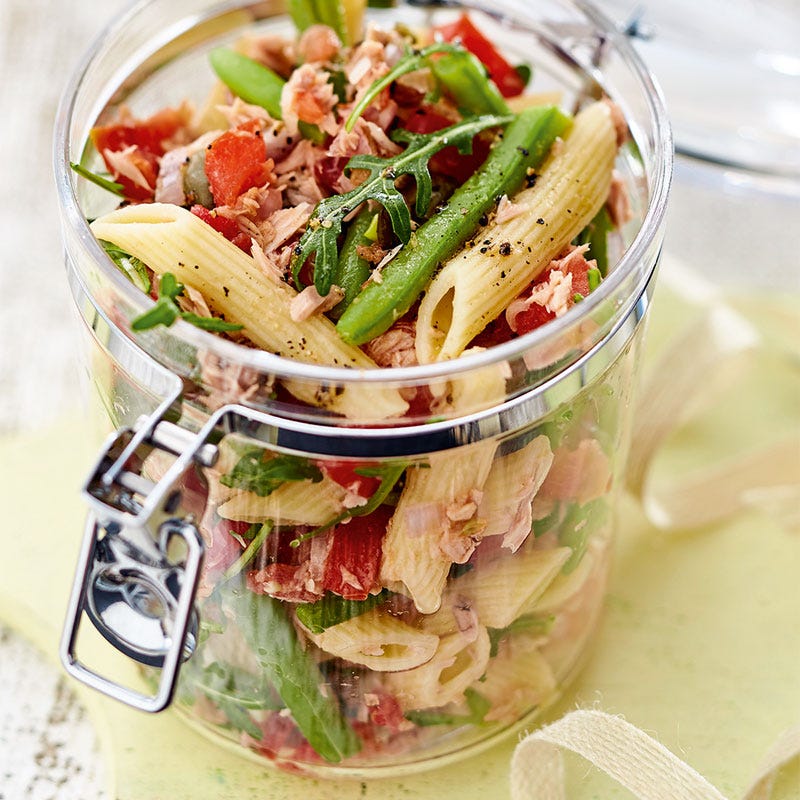 Pennesalat mit Bohnen und Thunfisch