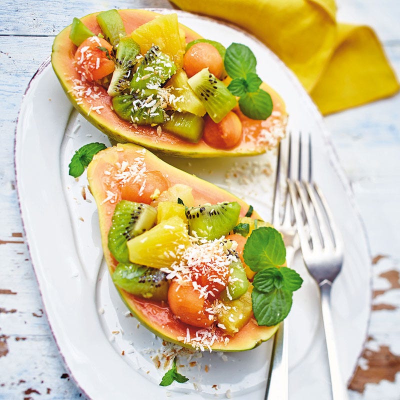 Gefüllte Papaya mit Honig-Ingwer-Dressing