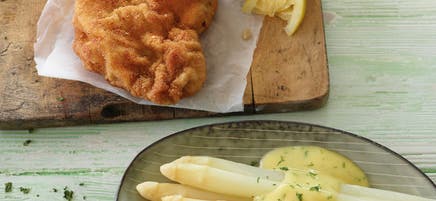 Escalope de veau aux asperges et sa sauce hollandaise