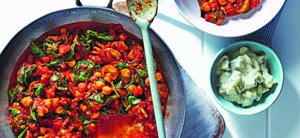 Mushroom & spinach curry with raita