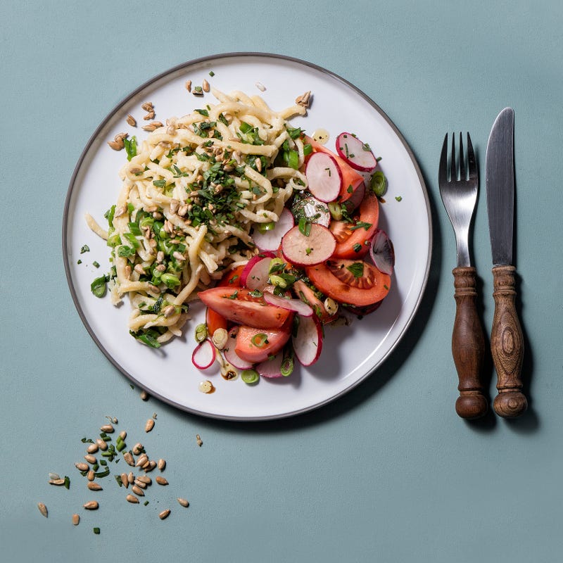 Frühlingshafte Spätzlepfanne