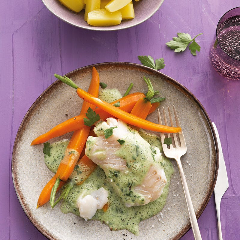 Kabeljau in Petersiliensauce mit jungen Karotten