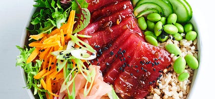 Tuna poke bowl