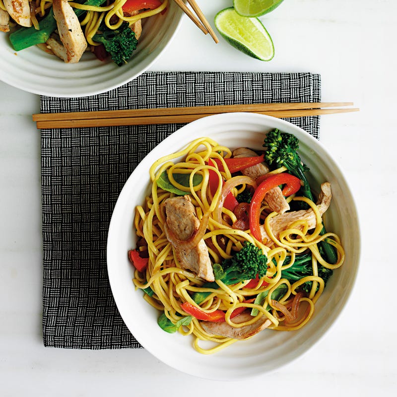 Poulet-Linguine mit Gemüse
