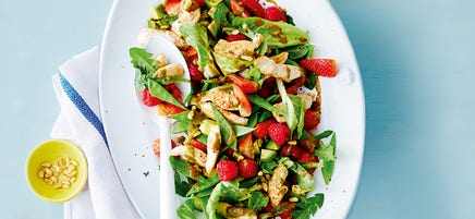 Kycklingsallad med jordgubbsdressing