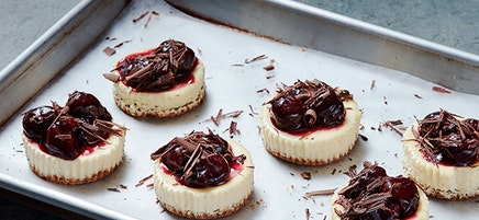 Dark chocolate-cherry cheesecakes