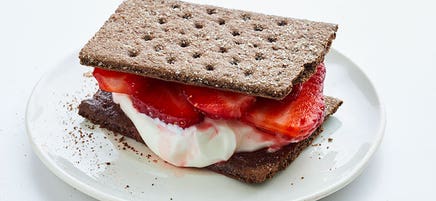 Strawberries & Cream Chocolate Cookie Sandwich