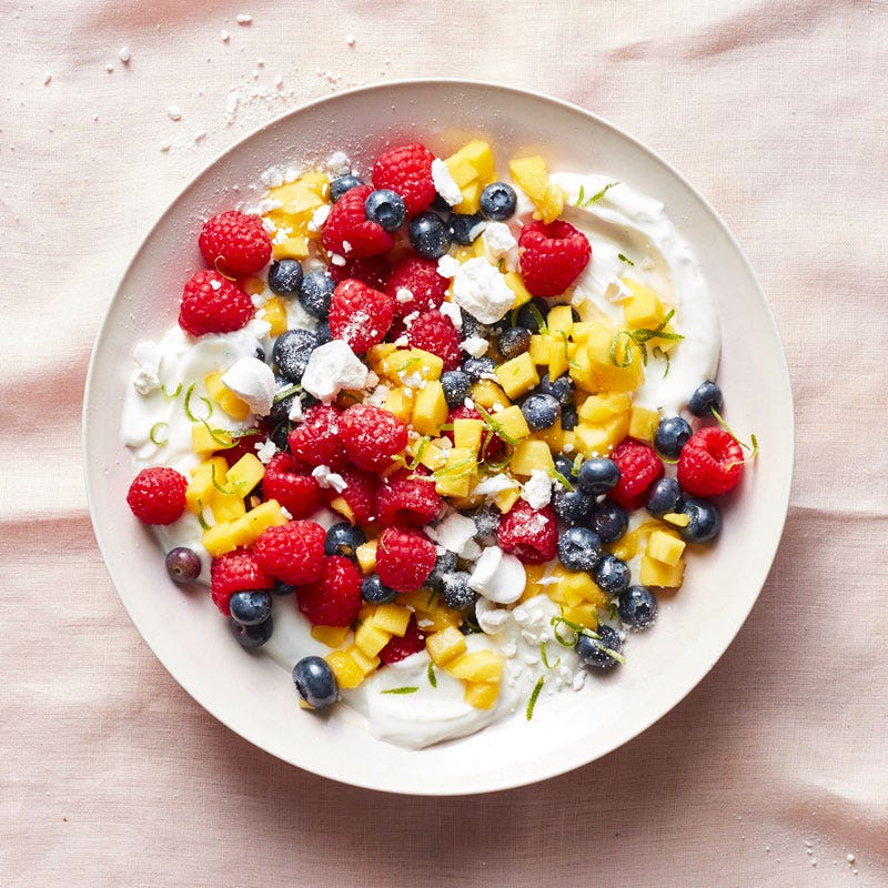 Photo of Lime yogurt with fruit & meringues by WW