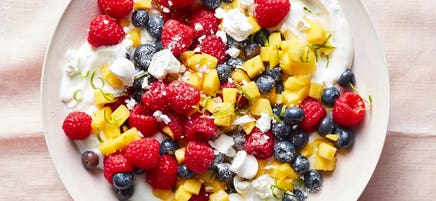 Lime yogurt with fruit & meringues