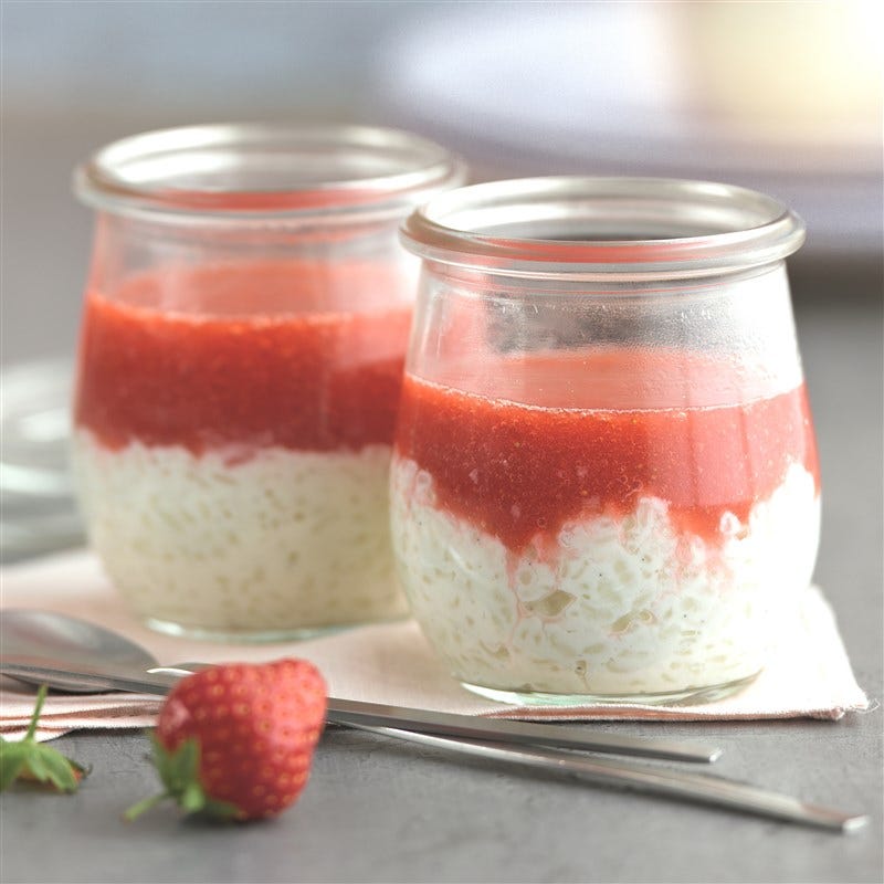 Rijstepap met aardbeienspiegel