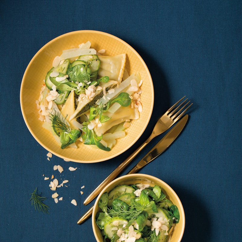 Maultaschen mit Salat