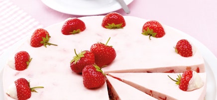 Tarte au fromage frais, aux fraises et à la lime