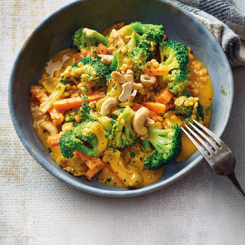 Broccolicurry mit roten Linsen