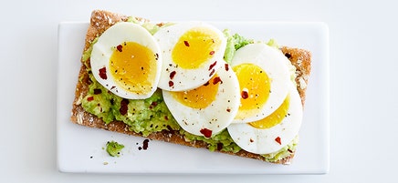 Avocado & Egg Crisp