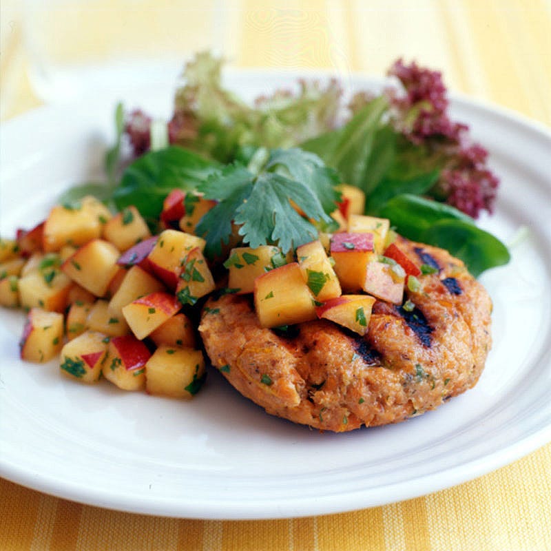 Photo de Burgers de saumon avec salsa à la pêche par WW
