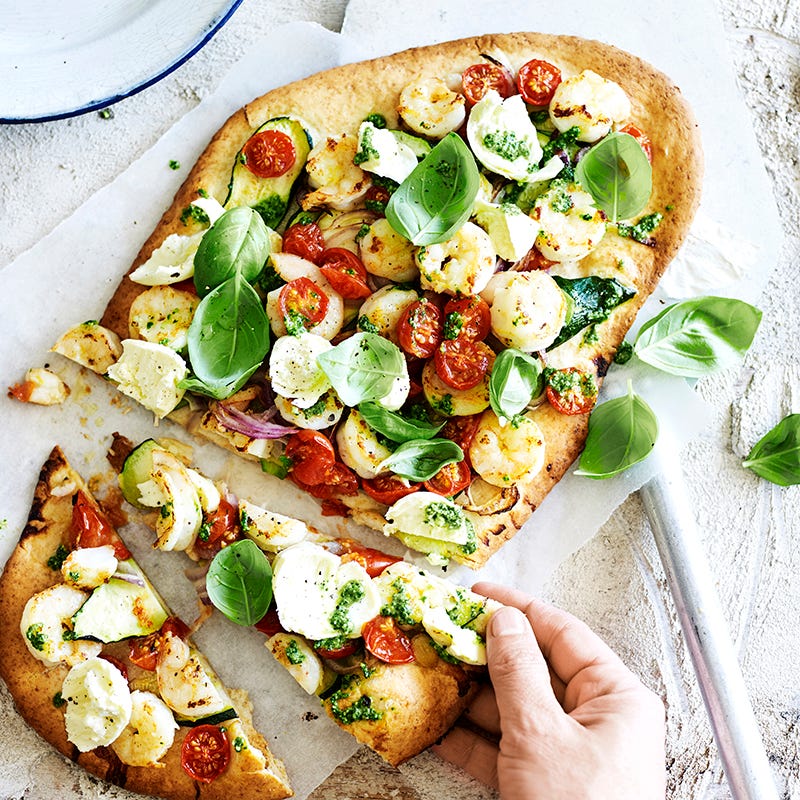 Prawn and pesto pizza