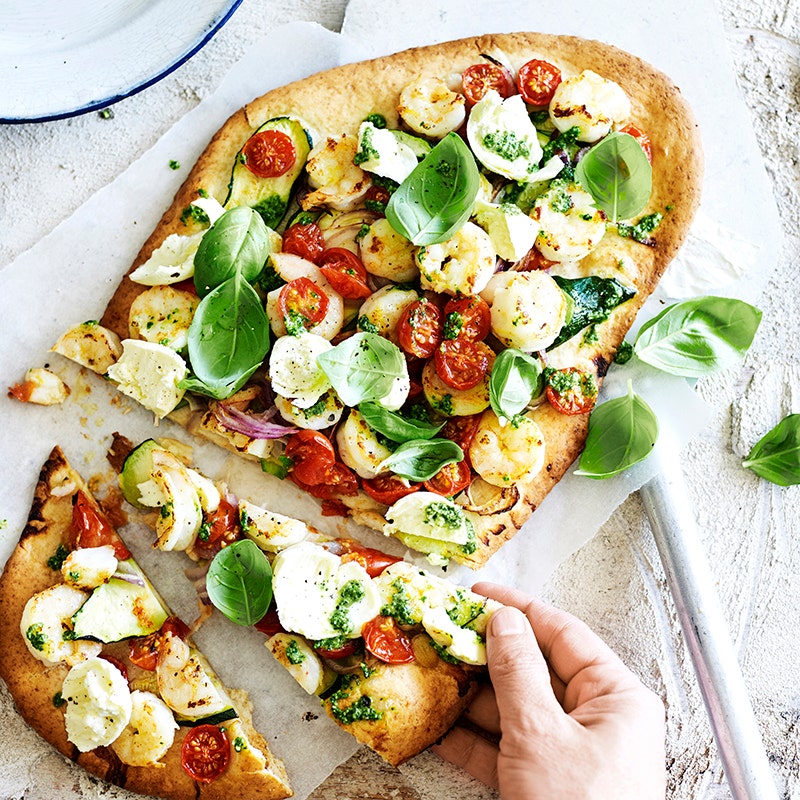 Prawn and pesto pizza